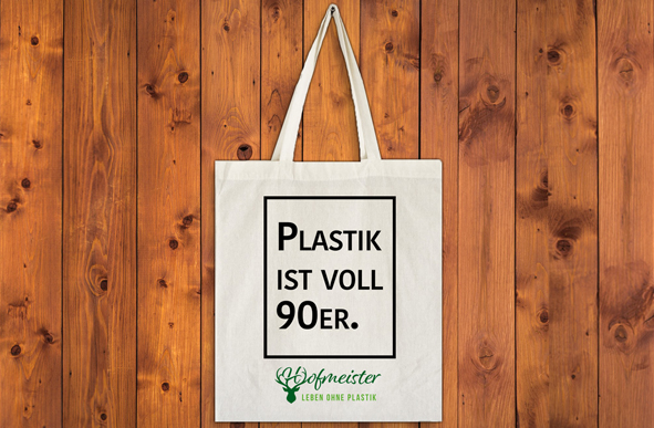 Stofftasche mit Henkel und Aufschrift PLASTIK IST VOLL 90ER