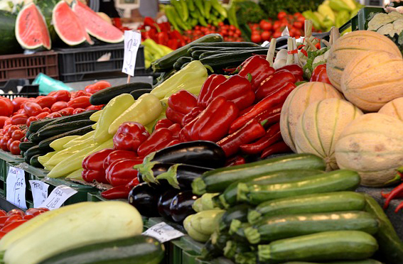 Obst und Gemüse ohne Plastikverpackung
