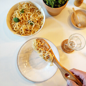Spaghettiheber und -maß, geölt aus Kirschholz 32 cm